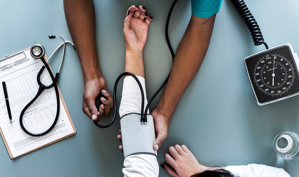 Saúde para 2024: especialista explica como fazer um check-up